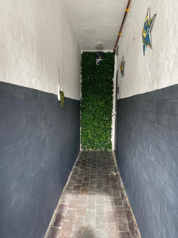 Luxury Spacious Renovated Townhouse Grantham Exterior photo